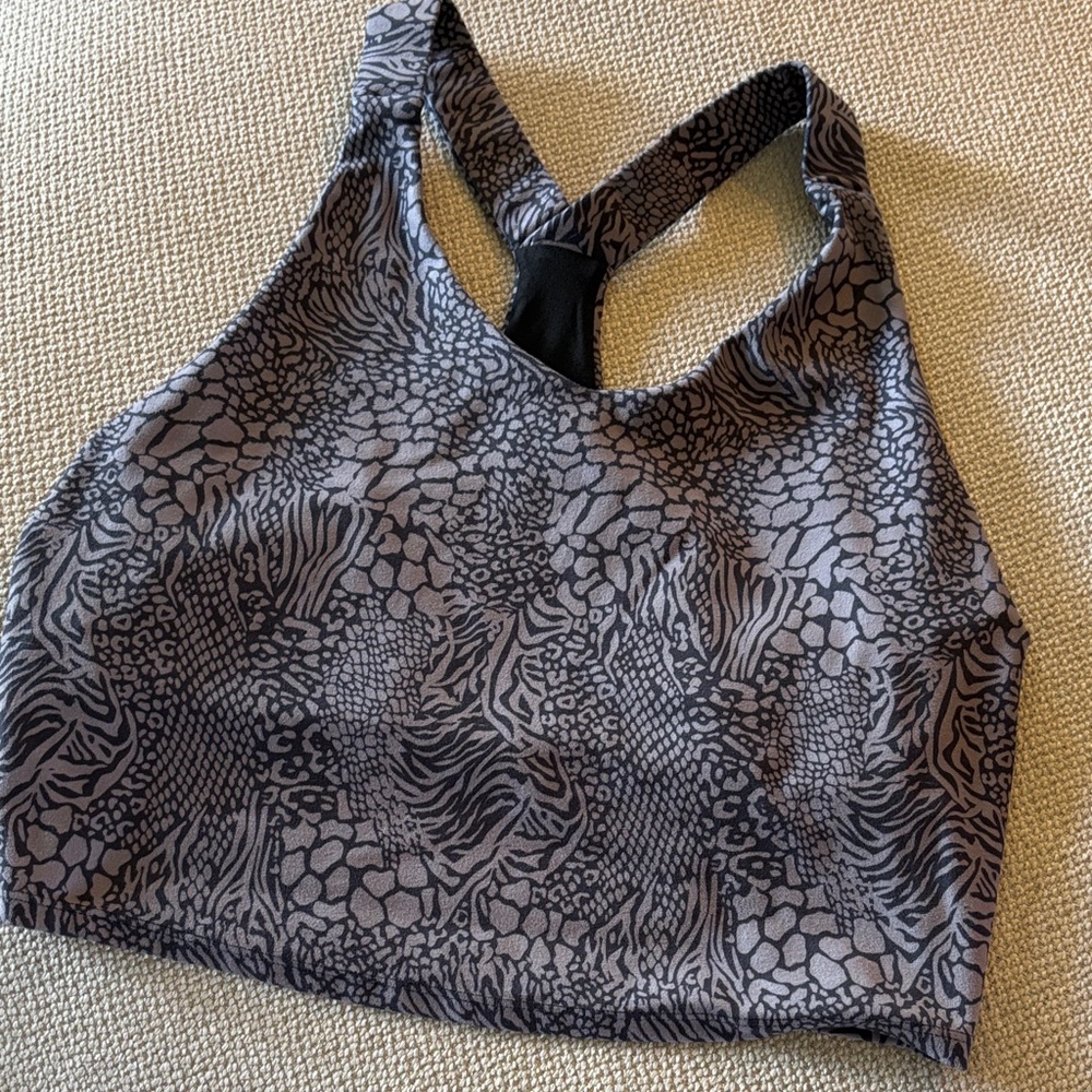 Kyodan Black and Gray Patterned Sports Bra